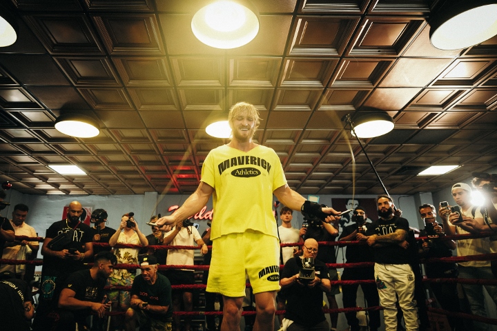 logan paul mayweather shirt